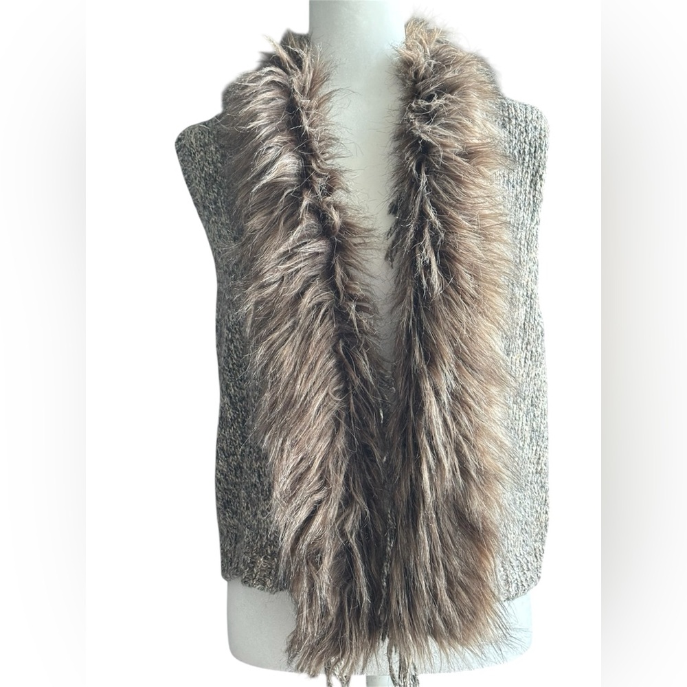 Chico's  Knit Vest Size 0 Faux Fur‎ Collar Brown/Tan Tones Open Cardigan Sweater